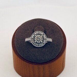 925 Sterling Silver Halo Ring Size 6 Vintage Style Clear Stones Estate Jewelry